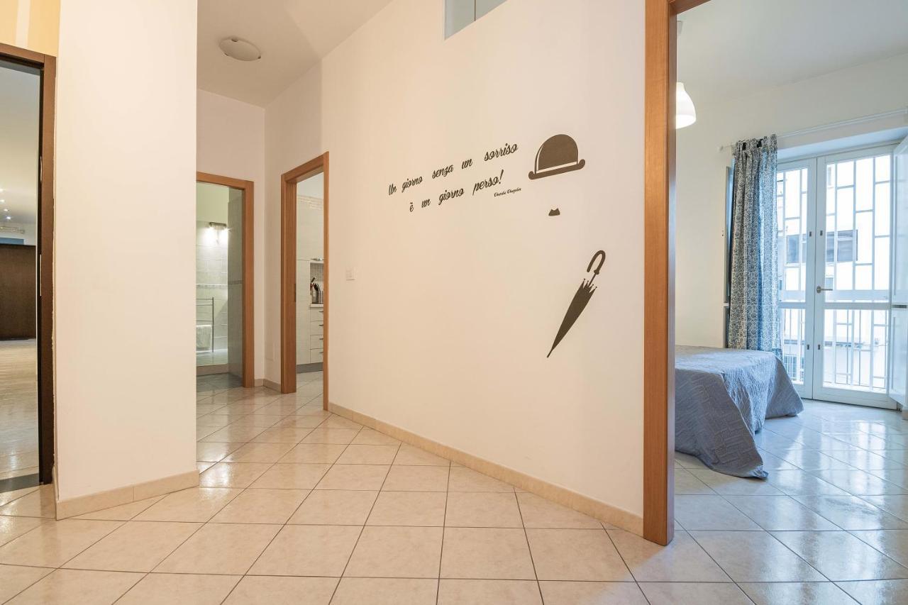 Nuovo Appartamento Beige Бари Экстерьер фото